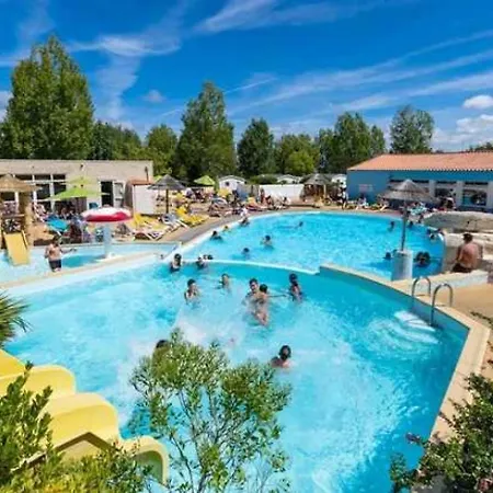 Camping 4 Etoiles - Piscine - Efceih L'Ile-d'Olonne Exterior photo