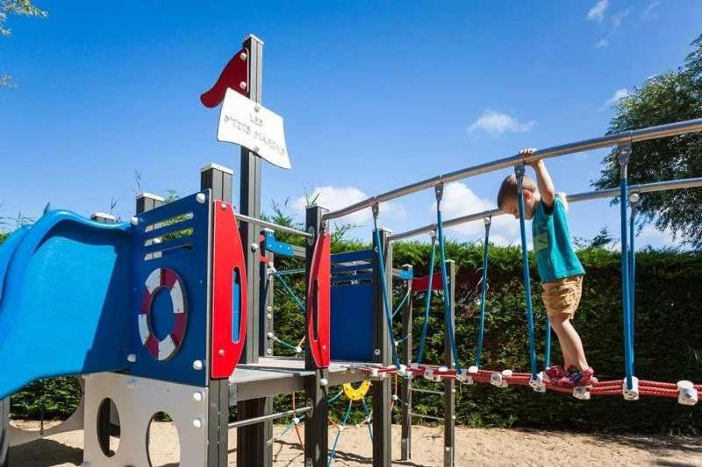 Campsite 4 Etoiles - Piscine - Efceih *