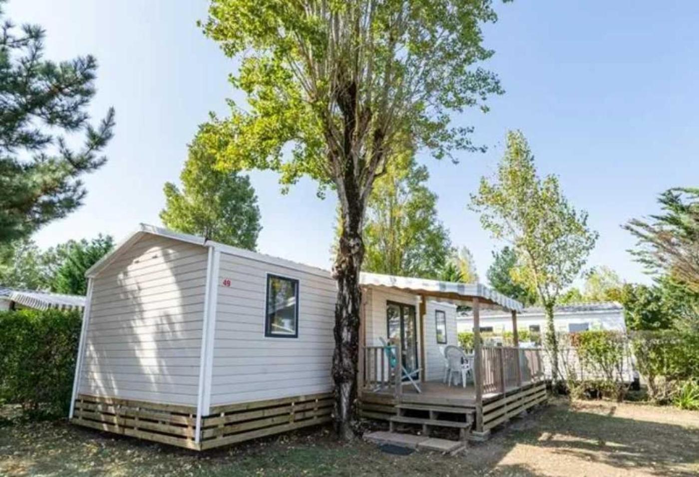 Campsite 4 Etoiles - Piscine - Efceih