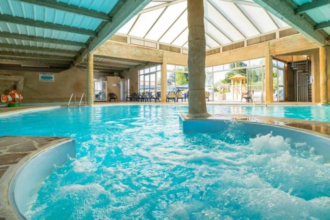 4 Etoiles - Piscine - Efceih